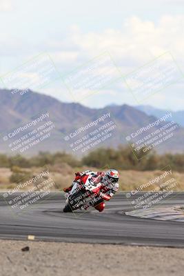 media/Nov-16-2025-Race Pace (Sun) [[8c5fa54630]]/Non Verified Riders (1st 20 Minutes)/5-Turn 15 (110pm)/